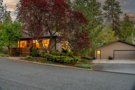 1155 NE 9th Street Bend OR 97701