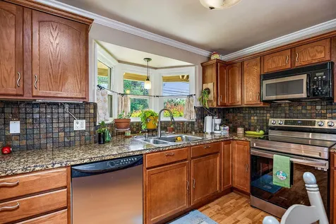 422 SE M Street Grants Pass OR 97526