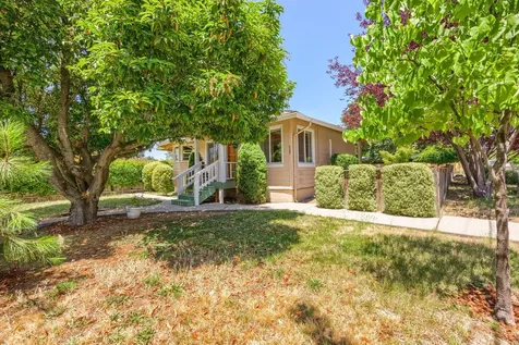 422 SE M Street Grants Pass OR 97526