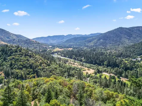 3039 Pearce Park Road Grants Pass OR 97526