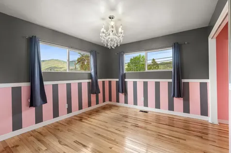 1332 NW Highland Avenue Grants Pass OR 97526