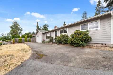 1332 NW Highland Avenue Grants Pass OR 97526