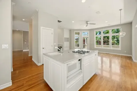 575 Auburn Street Ashland OR 97520