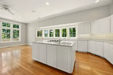 575 Auburn Street Ashland OR 97520