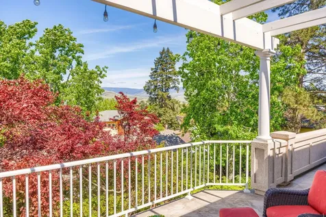 575 Auburn Street Ashland OR 97520
