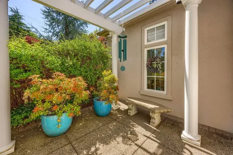 575 Auburn Street Ashland OR 97520