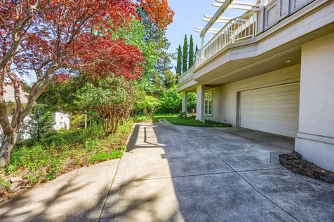 575 Auburn Street Ashland OR 97520
