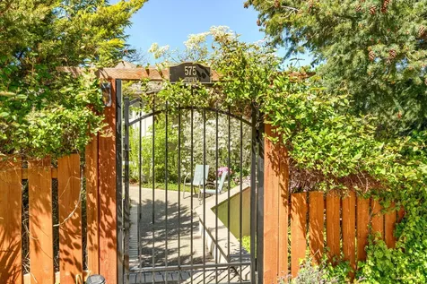 575 Auburn Street Ashland OR 97520