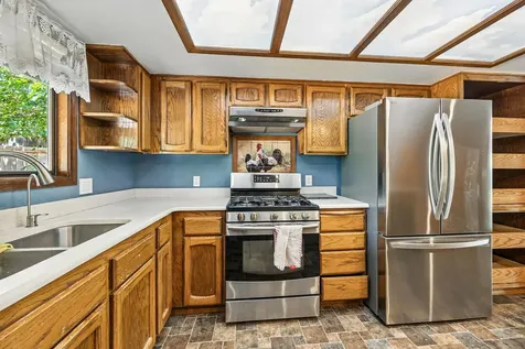 1236 La Loma Drive Medford OR 97504