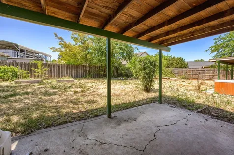 1236 La Loma Drive Medford OR 97504