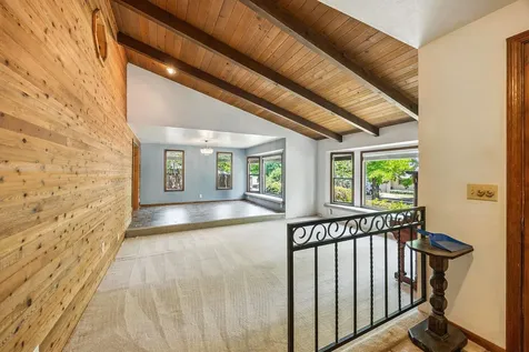 1236 La Loma Drive Medford OR 97504