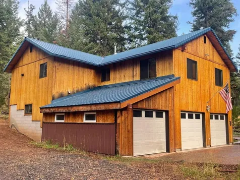 27062 Forest Park Lane Klamath Falls OR 97601