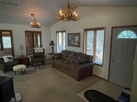 27062 Forest Park Lane Klamath Falls OR 97601