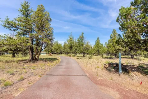 64415 Quail Drive Bend OR 97703