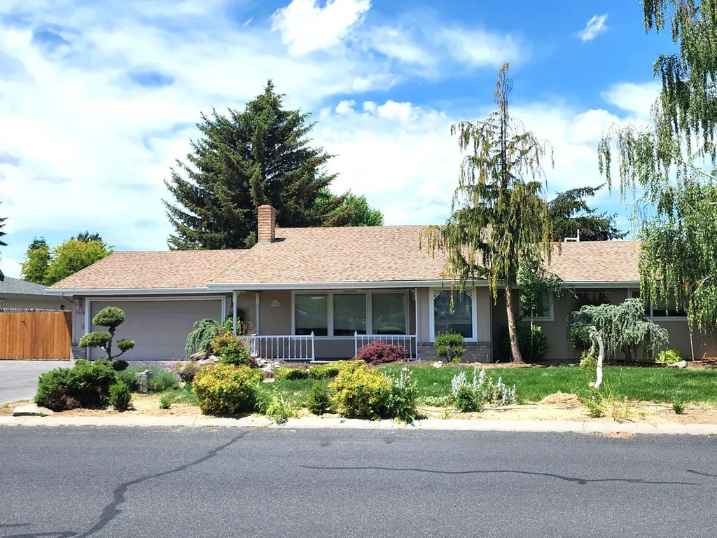 3634 La Marada Way Klamath Falls OR 97603