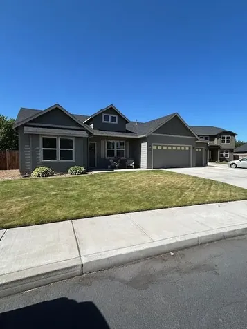 1930 NW Quince Tree Court Redmond OR 97756