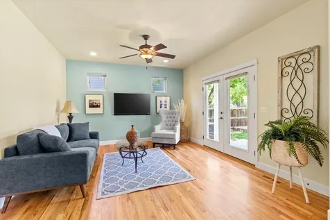1775 Summer Place Talent OR 97540