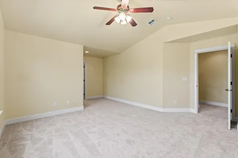 1775 Summer Place Talent OR 97540