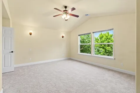 1775 Summer Place Talent OR 97540