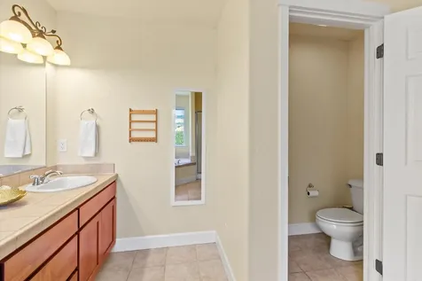 1775 Summer Place Talent OR 97540