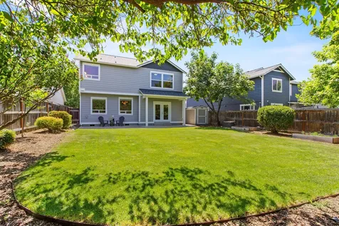 1775 Summer Place Talent OR 97540