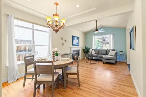 1775 Summer Place Talent OR 97540