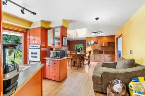 2120 W 23rd Avenue Eugene OR 97405