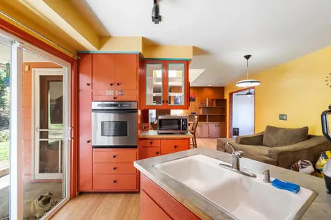 2120 W 23rd Avenue Eugene OR 97405