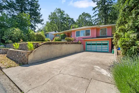 2120 W 23rd Avenue Eugene OR 97405