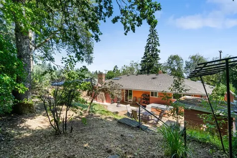 2120 W 23rd Avenue Eugene OR 97405