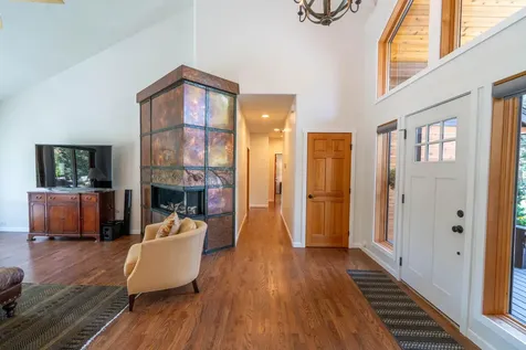 2296 Condor Drive Redmond OR 97756