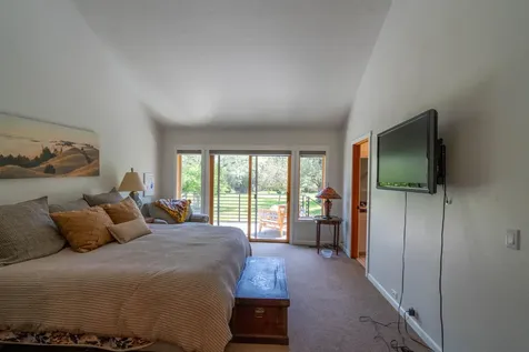 2296 Condor Drive Redmond OR 97756