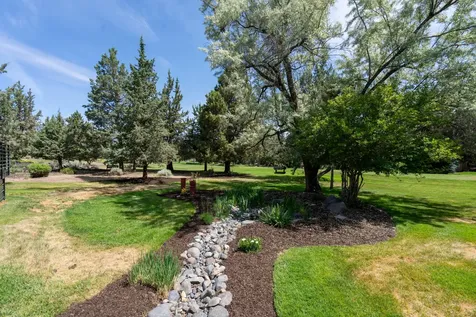 2296 Condor Drive Redmond OR 97756