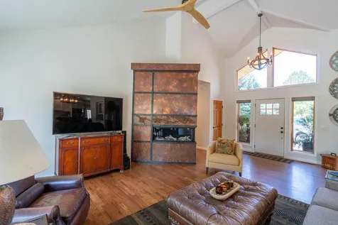 2296 Condor Drive Redmond OR 97756