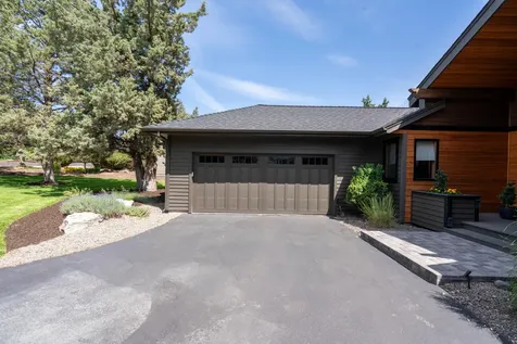 2296 Condor Drive Redmond OR 97756