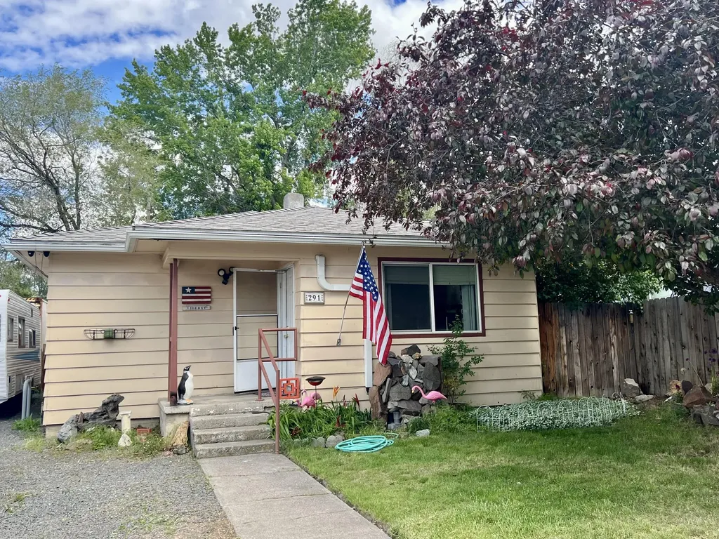 291 SE 7th Street Madras OR 97741