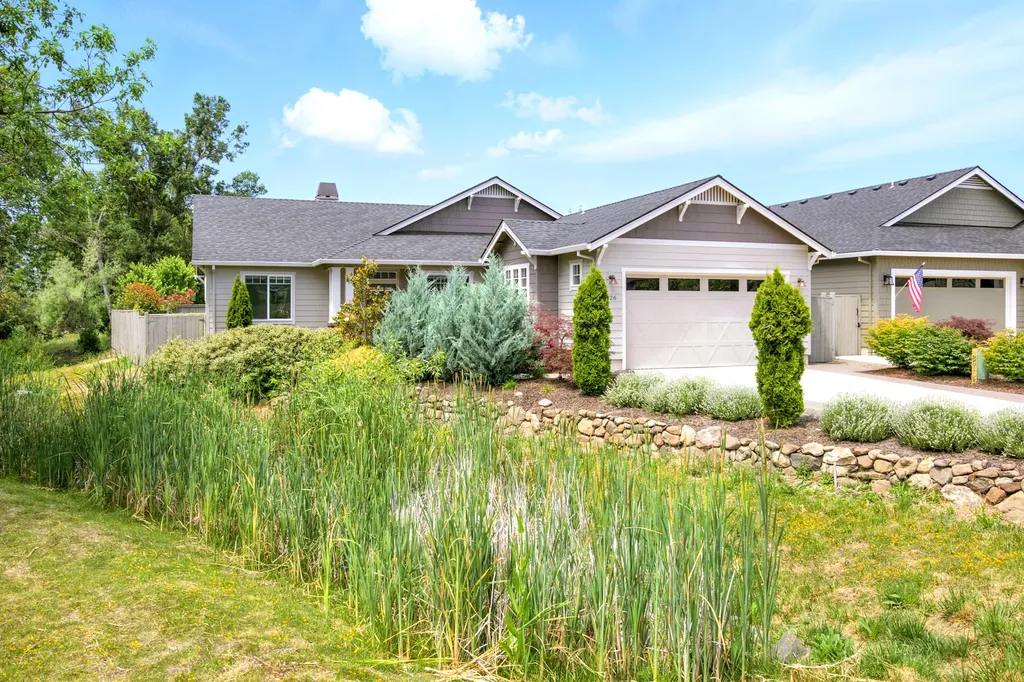 426 Frontier Court Medford OR 97504