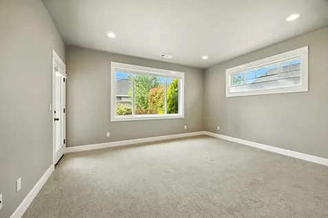 426 Frontier Court Medford OR 97504