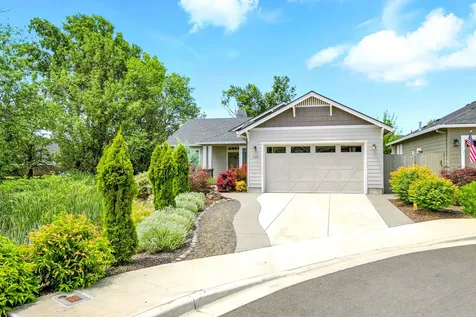 426 Frontier Court Medford OR 97504