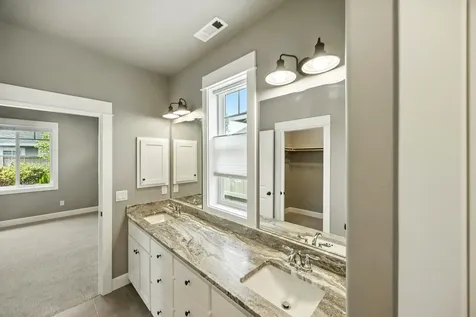 426 Frontier Court Medford OR 97504