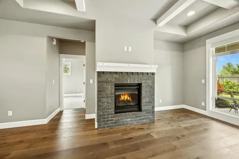 426 Frontier Court Medford OR 97504