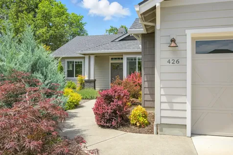 426 Frontier Court Medford OR 97504