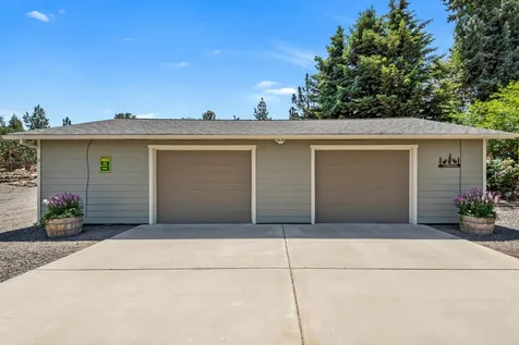 64830 Half Mile Lane Bend OR 97703