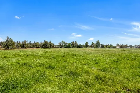 64830 Half Mile Lane Bend OR 97703