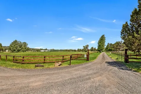 64830 Half Mile Lane Bend OR 97703