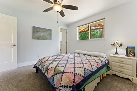 21697 Old Red Road Bend OR 97702