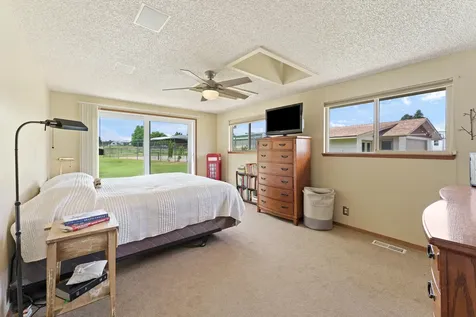 21697 Old Red Road Bend OR 97702