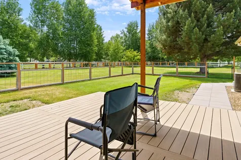 21697 Old Red Road Bend OR 97702