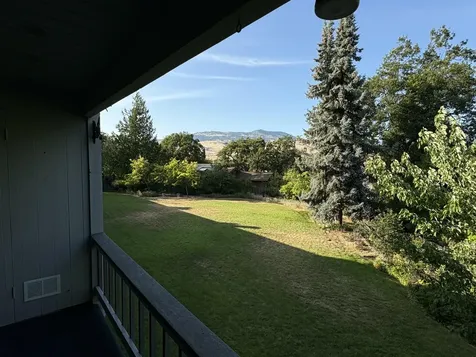854 Twin Pines Circle Ashland OR 97520