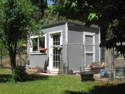 17007 Camp Day Lane Klamath Falls OR 97601